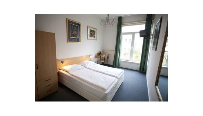 Quentin England Hotel poza 4