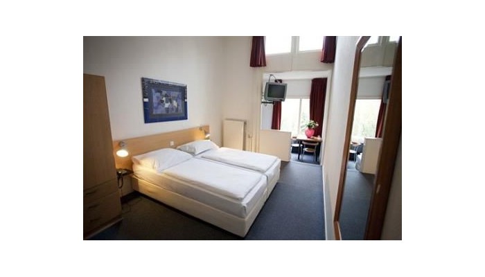 Quentin England Hotel poza 2