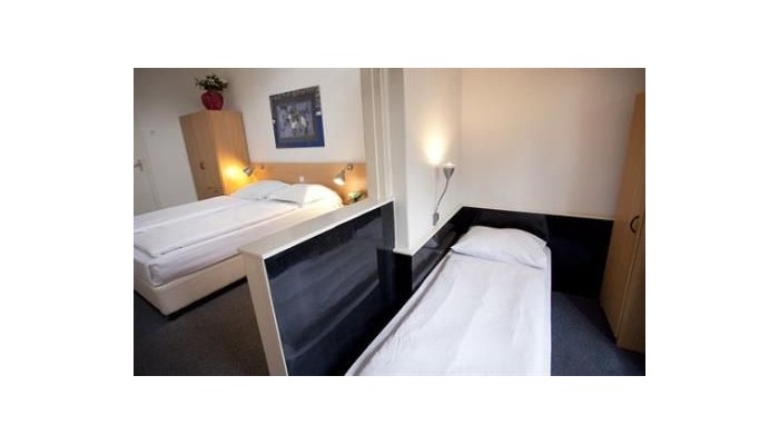 Quentin England Hotel poza 3