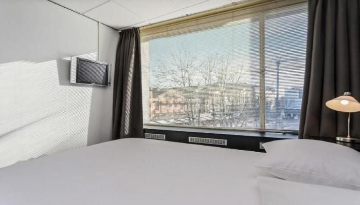 Hotel Crown Inn poza 4